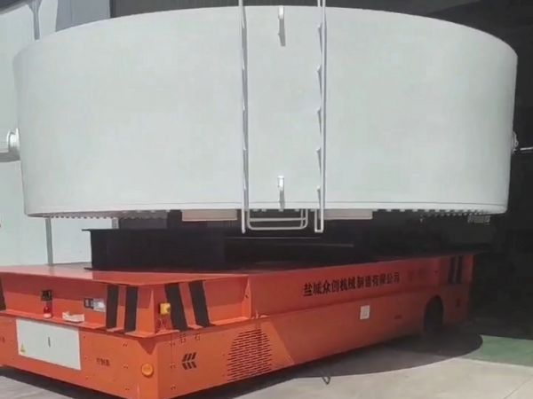 100噸無(wú)軌平車(chē)順利交付